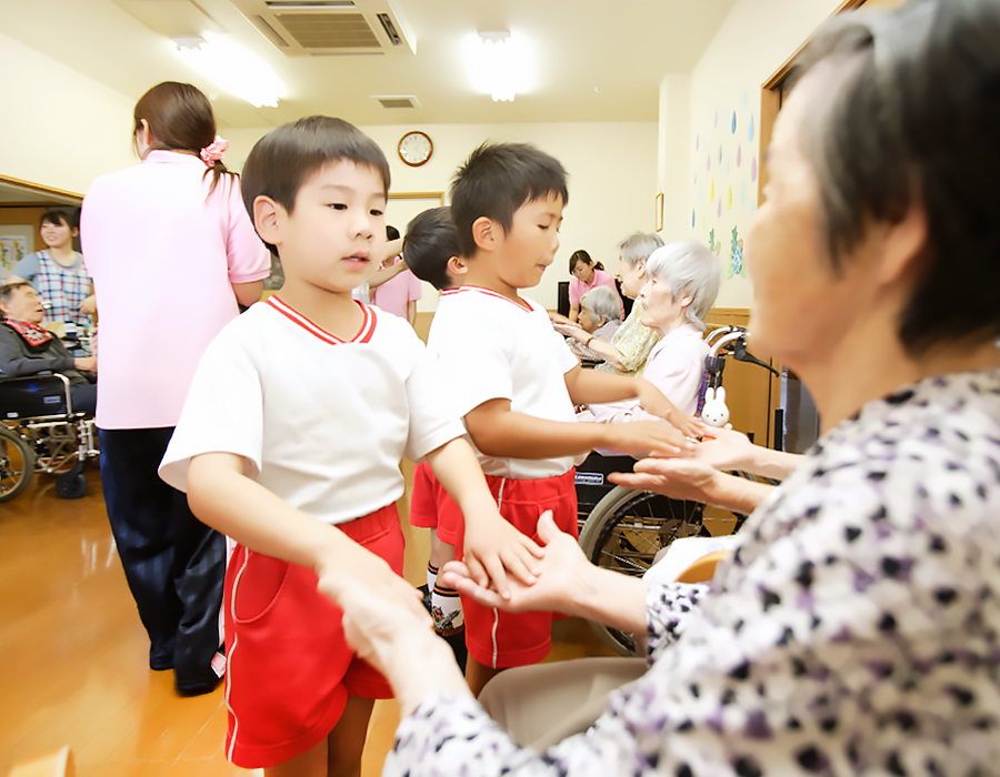 老人ホーム訪問